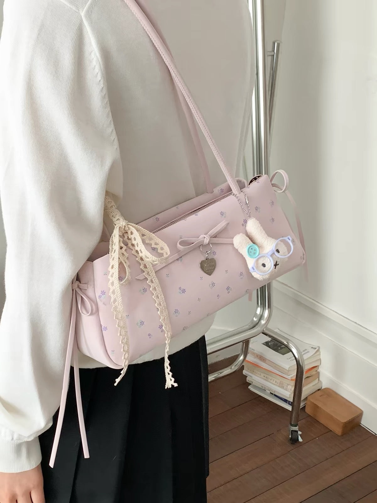 Bolso De Hombro Floral Con Lazos Y Colgante De Conejo W-2