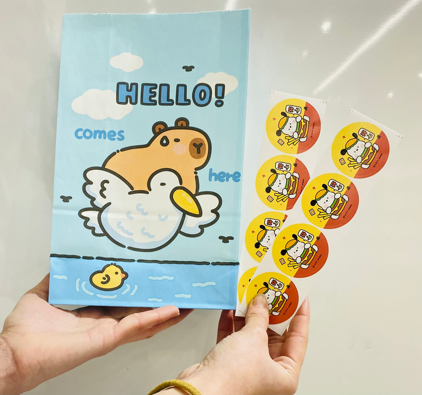 Bolsa de papel con stikers