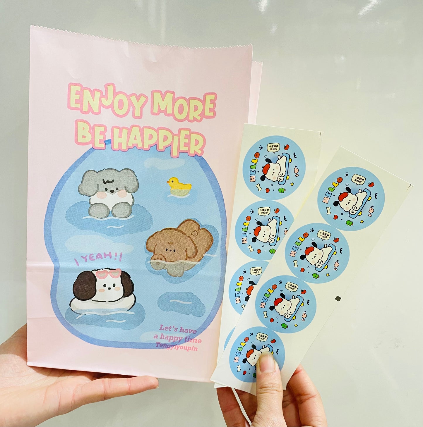 Bolsa de papel con stikers