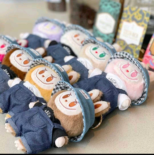 Llavero labubu con ropa